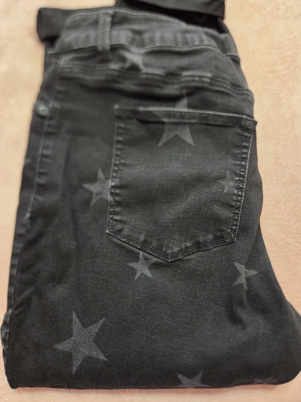 Women’s Black Star Print Capri Jeans - Picture 4 of 5